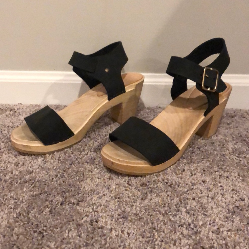 Bryr strappy clog